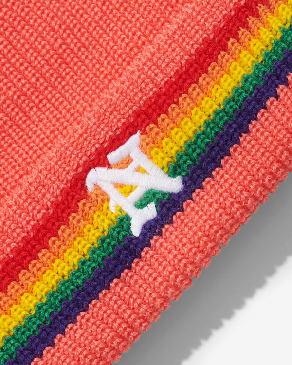 Noah - Rainbow Beanie - Detail
