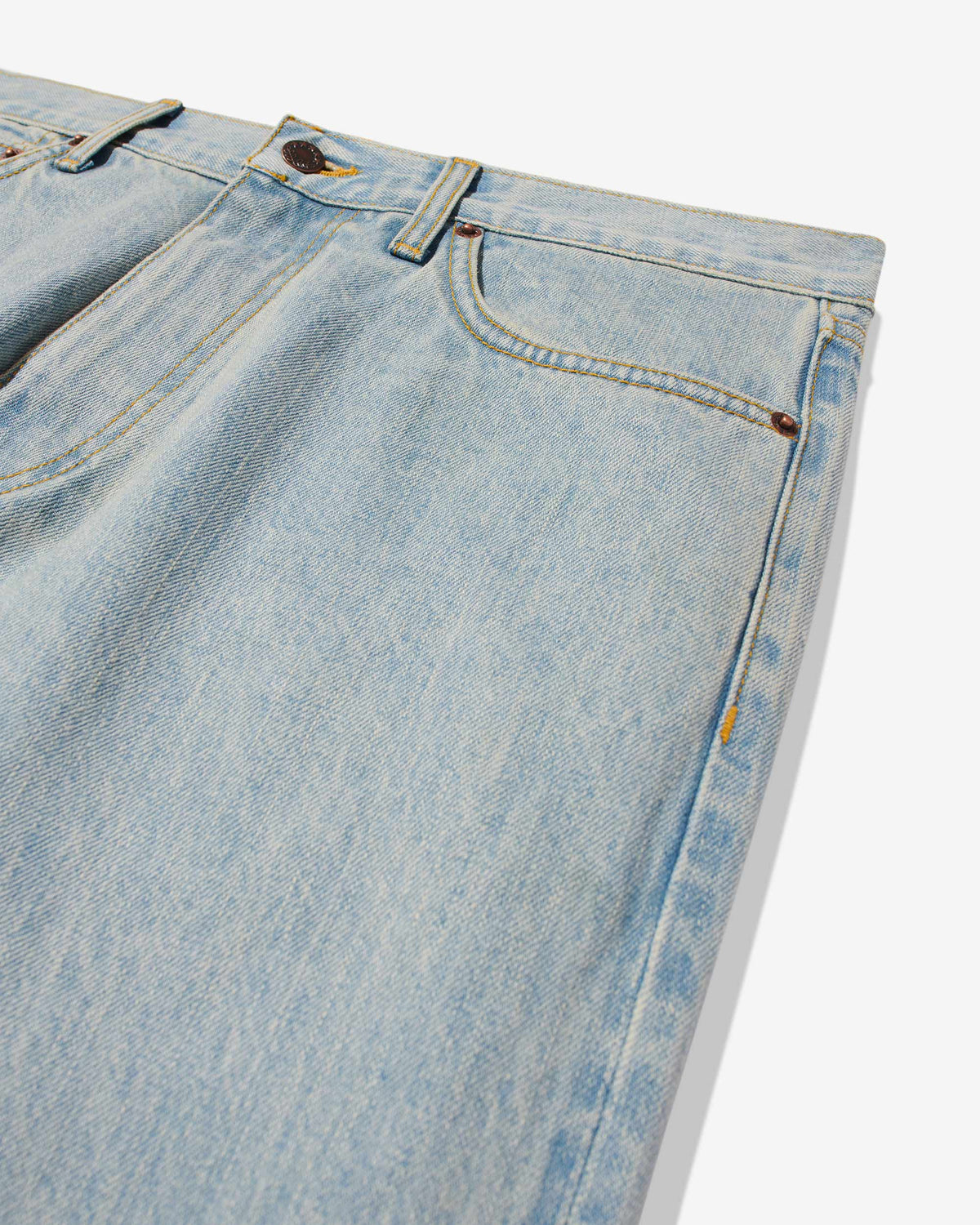 - Noah Denim 5-Pocket Jeans