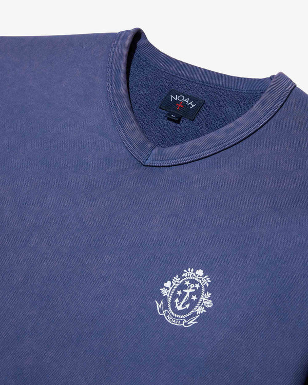 Noah - Salt Wash V-Neck Sweatshirt - Detail