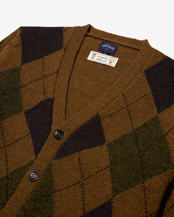 Noah - Argyle Shetland Cardigan - Detail