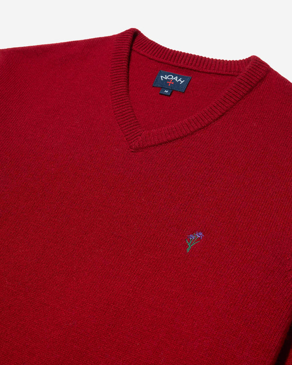 Noah - V-Neck Merino Sweater - Detail