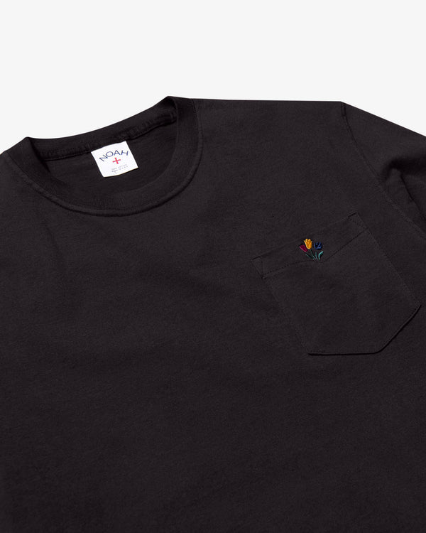 Noah - Tulip Pocket Tee - Detail