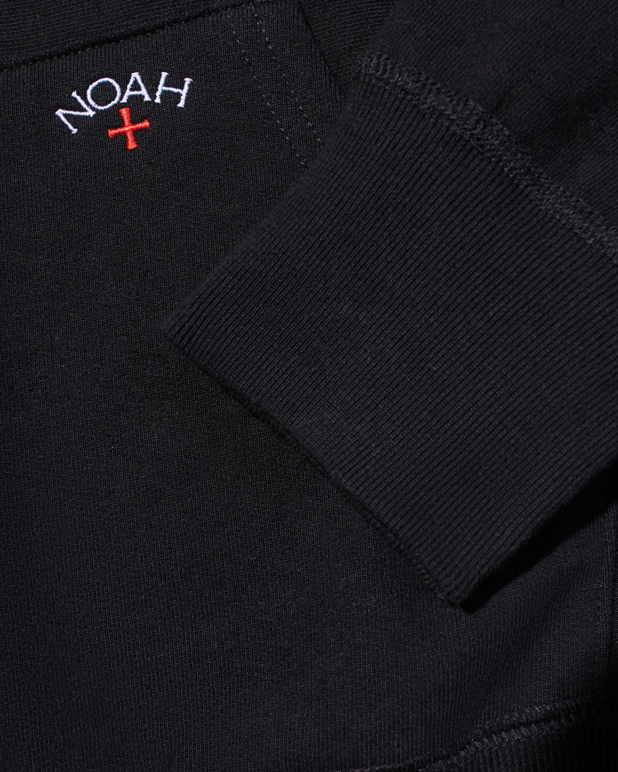 Core Classic Hoodie - Noah