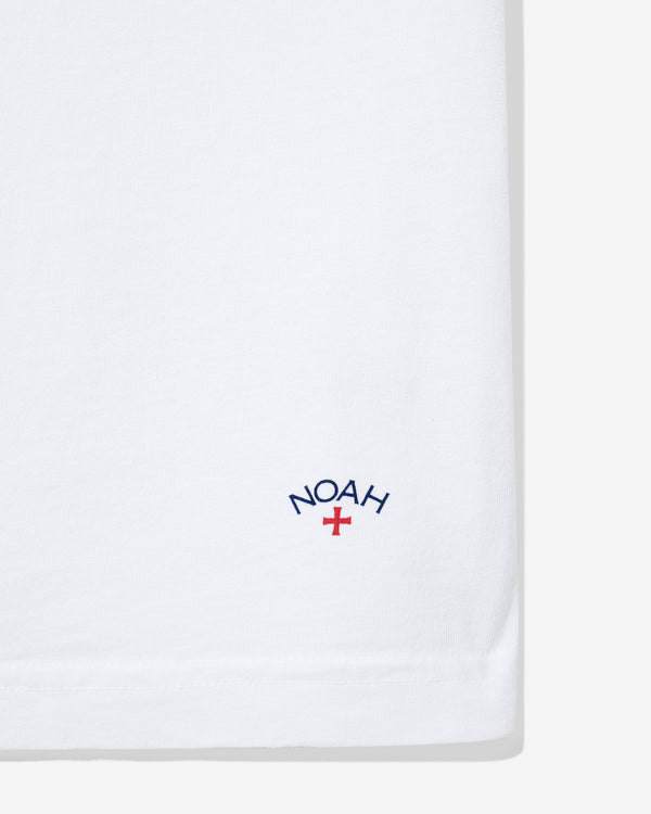 Noah - Classic Long Sleeve Recycled Cotton Tee - Detail